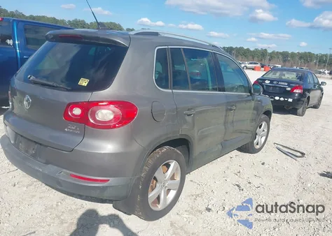 2010 Volkswagen Tiguan Wolfsburg Edition z USA, uszkodzony, nr VIN WVGBV7AX6AW513620